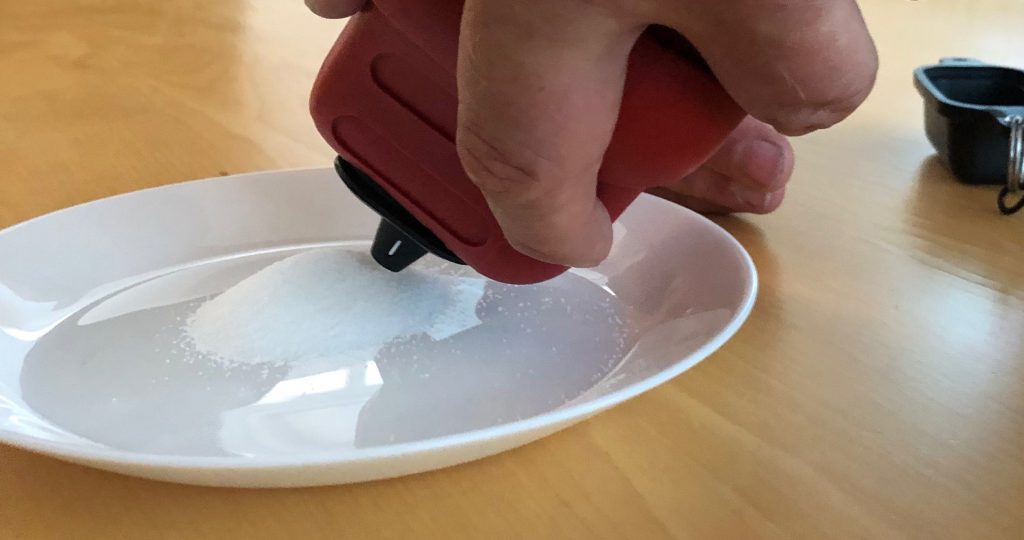 Detektion av vitt pulver med RAMAN-instrument